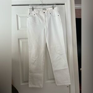 NWOT Abercrombie 90s straight mid rise white jeans, size 28short